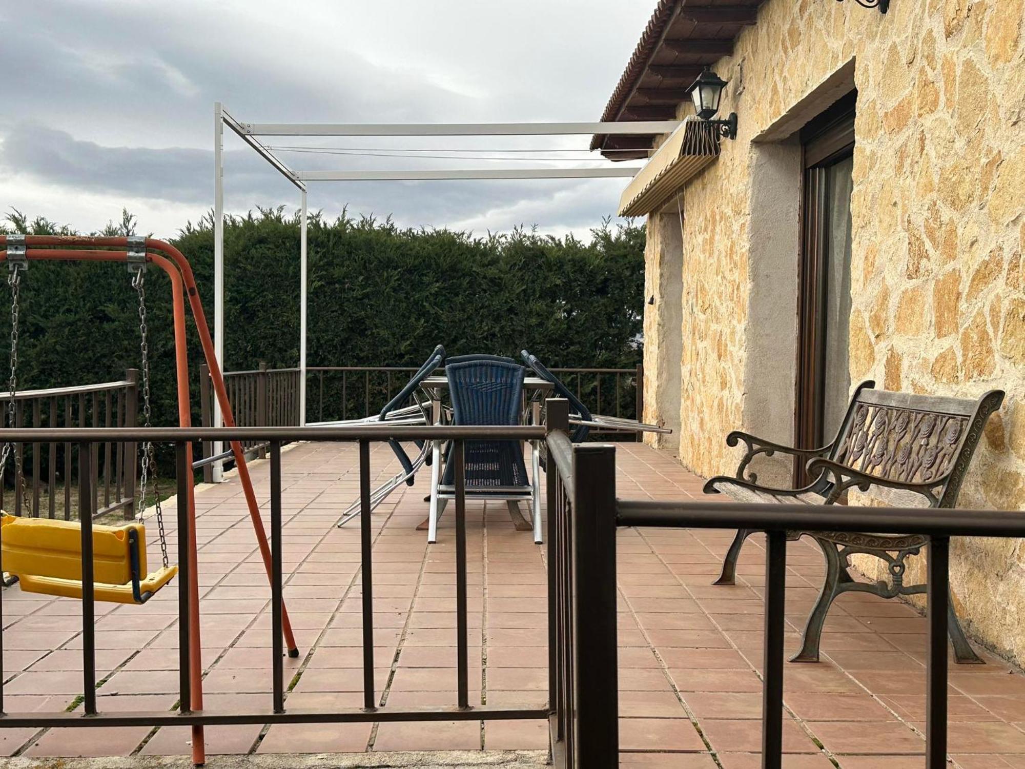 Vivienda De Uso Turistico El Nido Vendégház La Serrada Kültér fotó